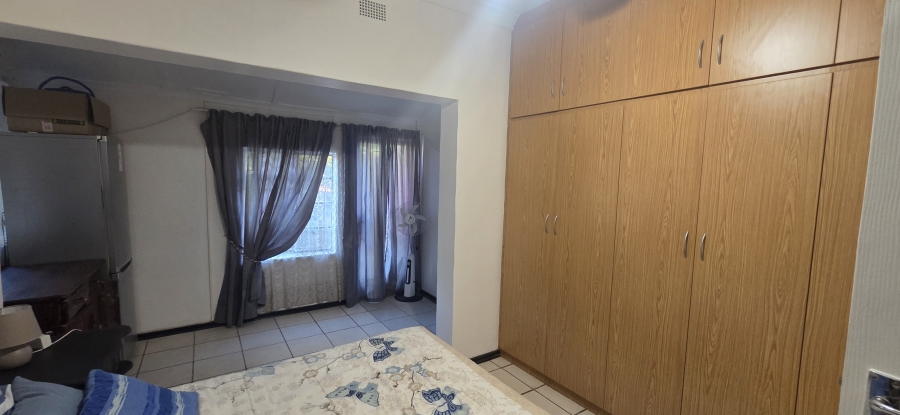4 Bedroom Property for Sale in Rhodesdene Northern Cape